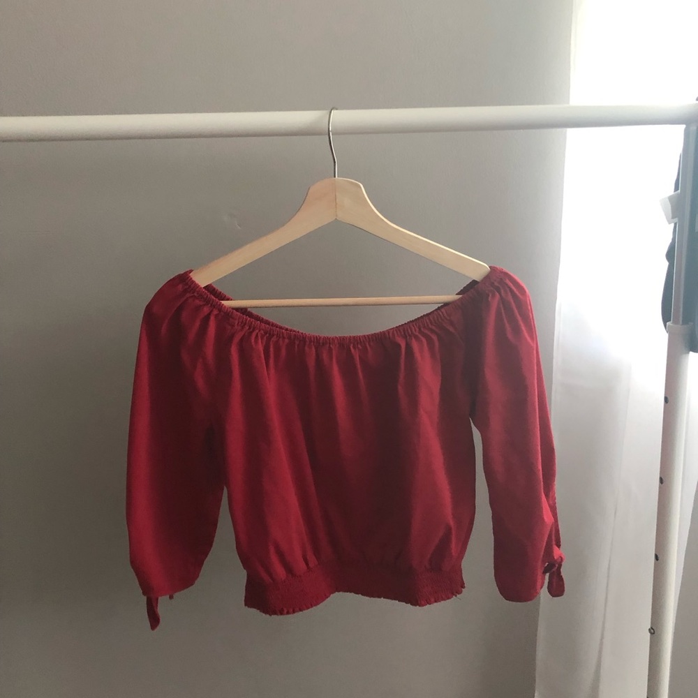 Tie up sleeve red off the shoulder shirt - Picture 3 of 6